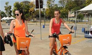 Ciclistas testam Bike BH na Avenida Otacílio Negrã