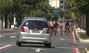 Ciclistas tiveram ciclovia 'invadida' durante carn