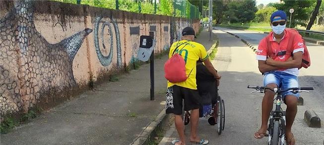 Ciclofaixa na av. dos Andradas, em Belo Horizonte