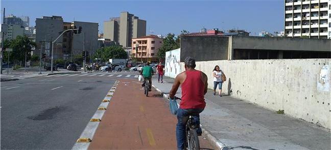 Ciclofaixa na região da Luz