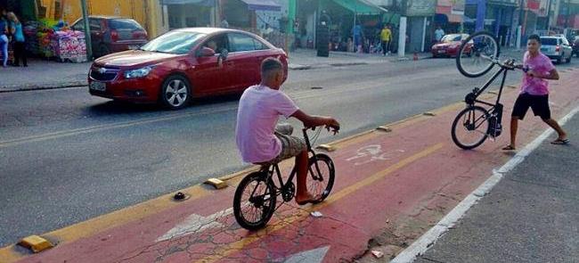 Ciclovia da Av. dos Metalúrgicos (zona leste) que