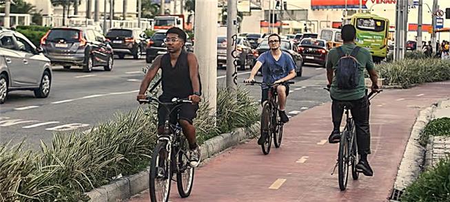 Ciclovia da Av. Marquês do Paraná: a mais utilizad