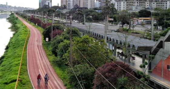 Ciclovia da marginal Pinheiros, em São Paulo