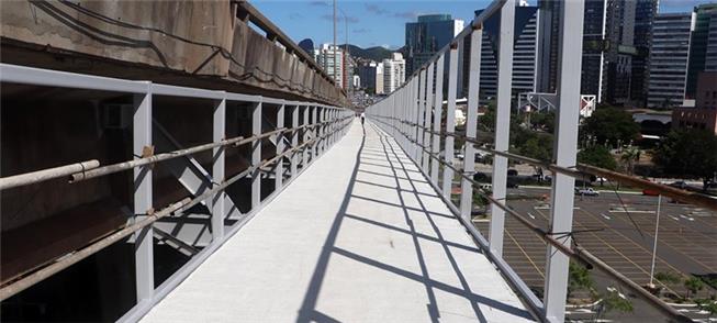 Ciclovia em construção na Terceira Ponte de Vitóri
