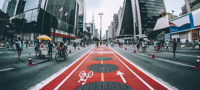 Ciclovia na Av. Paulista em São Paulo