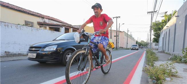 Ciclovia no bairro José Bonifácio, em Fortaleza