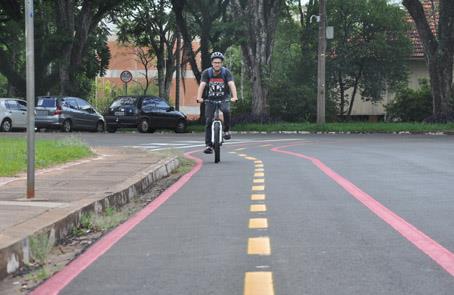 Ciclovia no campus da UEL: sem conexão com o centr