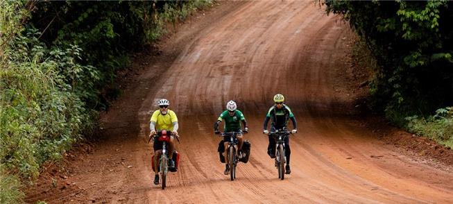 Cientistas pedalam pela preservação do Cerrado