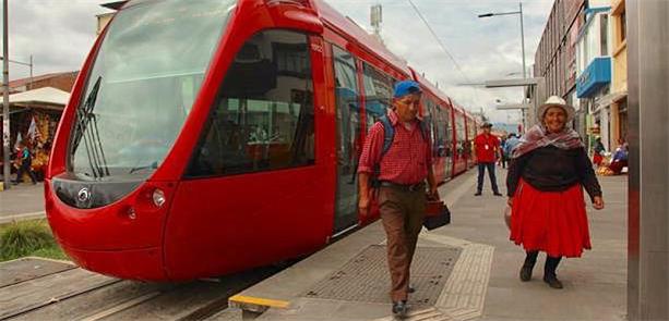 Composição do Tranvía de Cuenca circula em fase ex