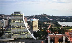 Congestionamento na Av. Beira Rio