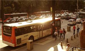 Corredores para o transporte coletivo: tema do liv