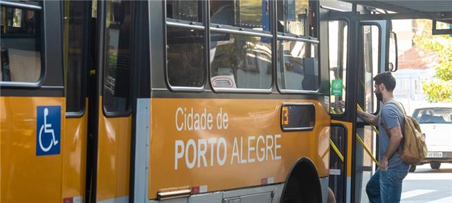 Debate sobre tarifa zero avança na Câmara de Porto