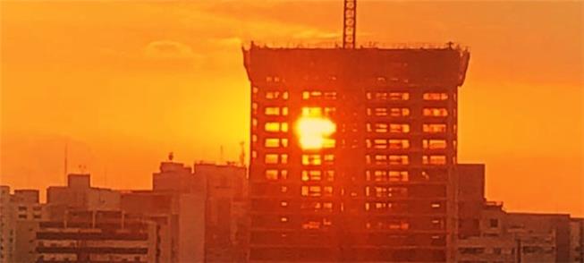 Edifício em construção na cidade de São Paulo