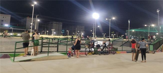 Espaço público revitalizado, em Brasília