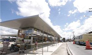 Estação do BRT em construção