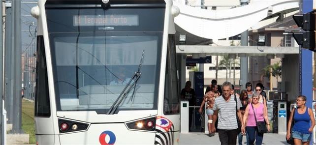 Estação do VLT na cidade litorânea de Santos (SP)