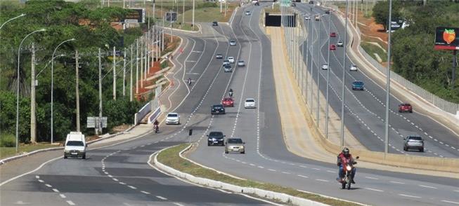 Estrada Parque Aeroporto (EPAR): sem espaço para c