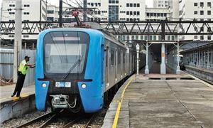 Evolução: trem novo da Supervia para na Central