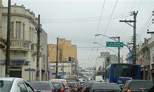 Excesso de veículos no centro paulistano