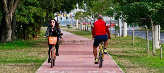 Expansão das ciclovias de Porto Alegre em debate,