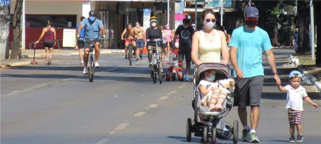 Feriado de 11 de junho, pedestres e ciclistas ocup