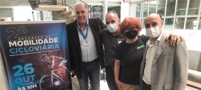 Foto: Celso Ribeiro, J. Teixeira, R. Falzoni, E. C