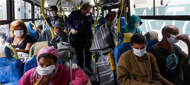 Frio, dentro e fora dos ônibus...