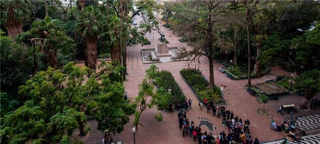 Grupo reunido em edição anterior do Viva o Centro