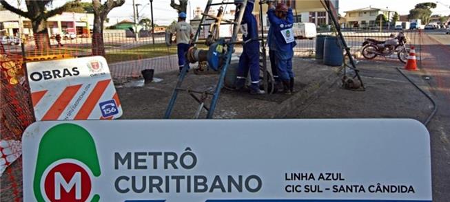 Impasse na Linha Azul do metrô Curitibano continua