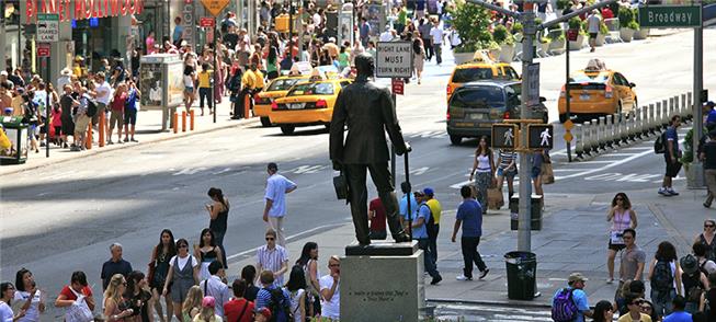 Khan e as mudanças na Broadway: 