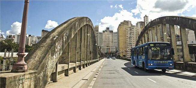 Mais dois ônibus são retirados das ruas de BH por más condições