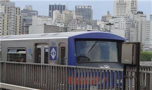 Metrô de São Paulo responde perguntas pelo twitter