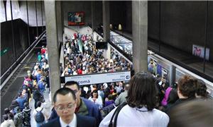 Metrô de SP é um dos mais lotados do mundo