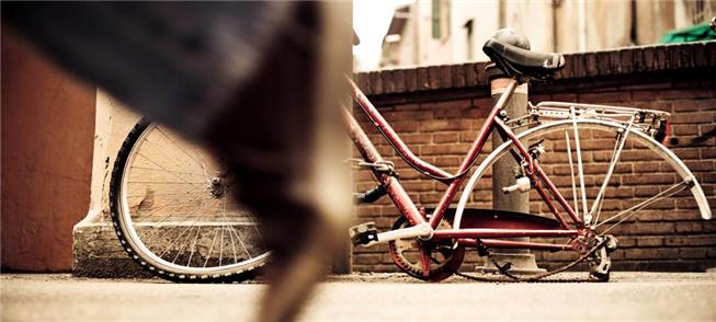 Na Europa bicicletas são abandonadas nas ruas