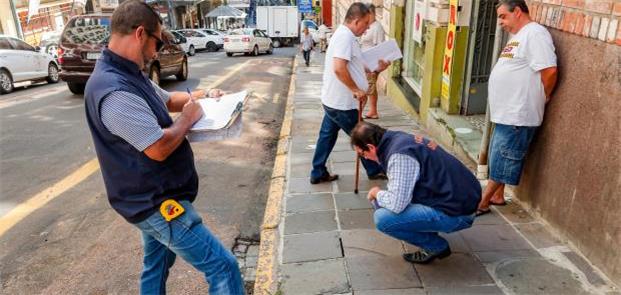 No total, 1.815 calçadas com problemas no Centro H