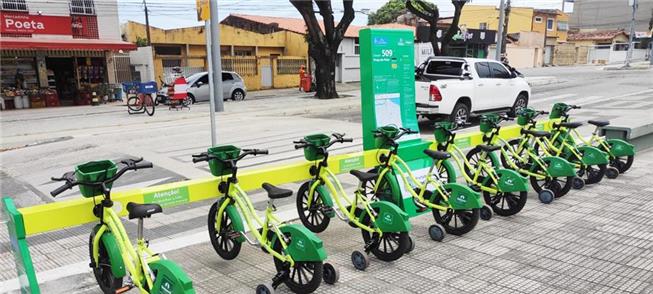 Nova estação de mini bikes na Praça do Polar, em F