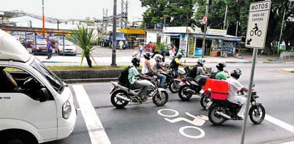 Novas áreas de espera para motociclistas