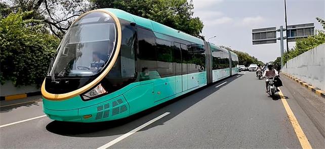 O veículo Sart em Laore: elétrico, autonomo e sem