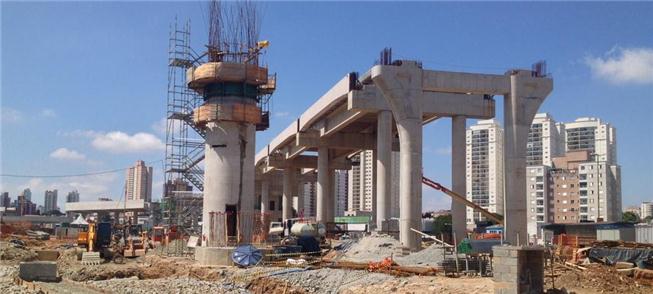 Obra do monotrilho da Linha 15-Prata do metrô