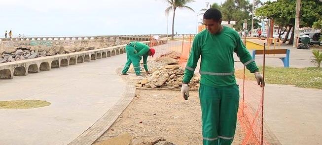 Obra inclui recuperação de todo o piso, ao longo d