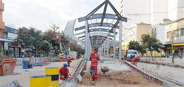 Obras de infraestrutura são feitas em diferentes p