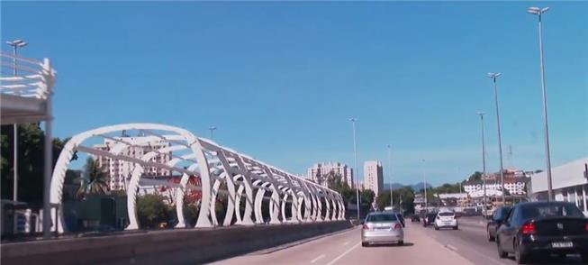 Obras do BRT Transbrasil são retomadas no Rio