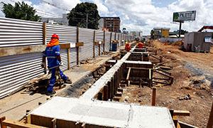 Obras do VLT em Cuiabá estão paradas