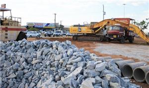 Obras do VLT na Avenida da FEB, em Várzea GrandeOb