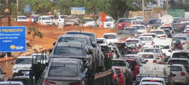 Obras que só pioram o trânsito no DF: política rod