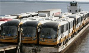 Ônibus chegam a Manaus