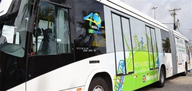 Ônibus do BRT é apresentado em Aracaju