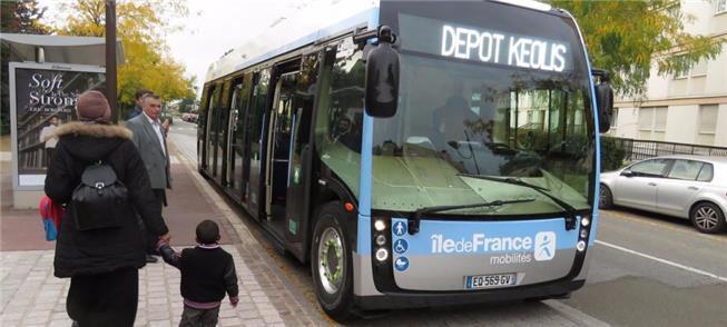 Ônibus do futuro circula por Paris, e é 100% elétr