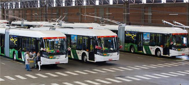 Ônibus elétricos do corredor ABD