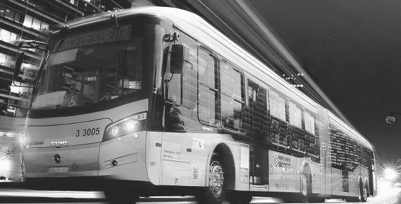 Ônibus em S. Paulo: desinfecção a cada viagem